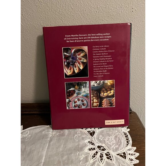 Martha Stewart Hors d’ Oeuvres Book - Picture 5 of 8